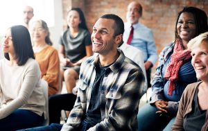 Apprenants souriants lors d'une formation